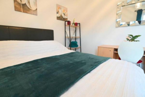 4 Bed Town House 'Reading Town Centre'
